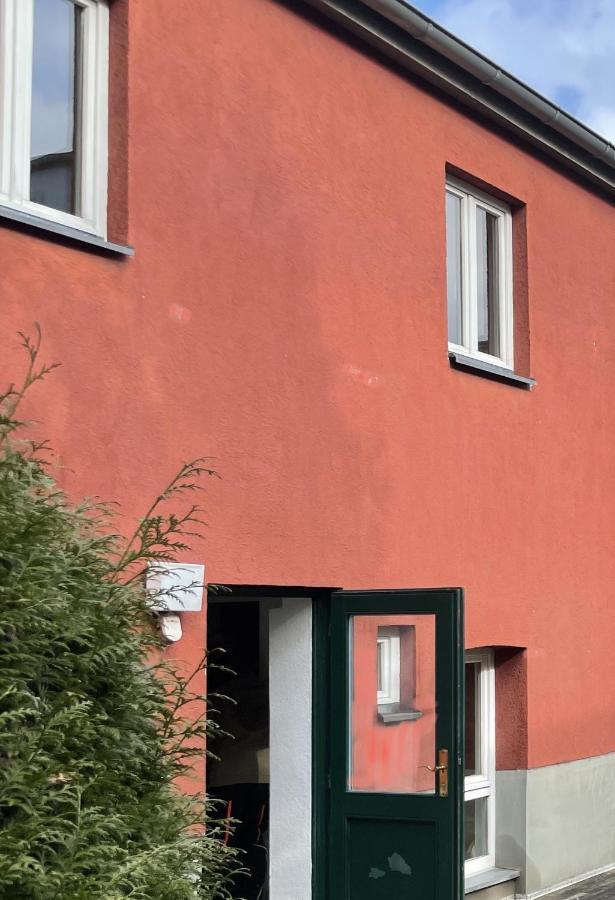 H&H Apartment Im Herzen Von Greifswald Zentral In Der Langen Reihe Exterior photo